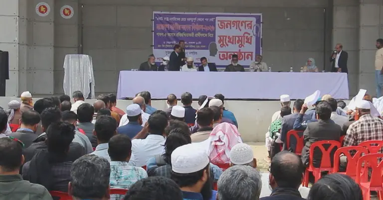 জনগণের মুখোমুখি প্রার্থীরা